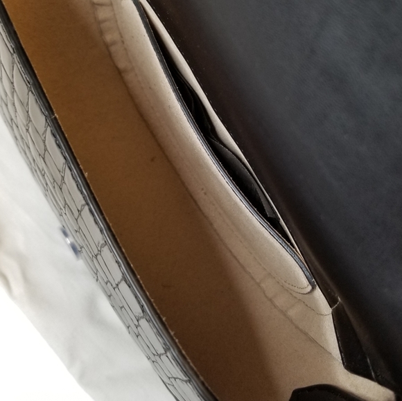 Stella McCartney Studded Logo Saddle Half Moon Croc-Embossed Black Shoul… - Picture 8 of 10